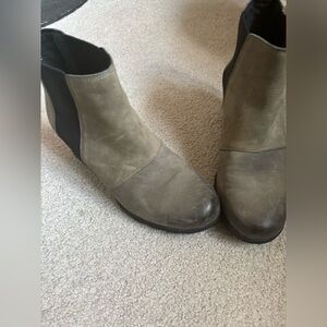 Sorel Women's Tan Ankle Boots